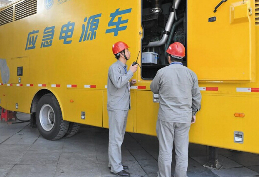 瓦房店如何清理被灰尘覆盖的机油散热器？